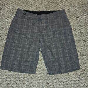 The North Face Bermuda Shorts Womens Size 4 Gray Plaid 100% Cotton Hiking Campin